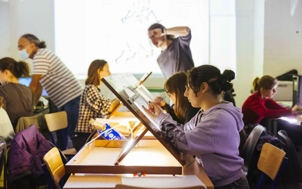 Photo ESRA students Animation prof