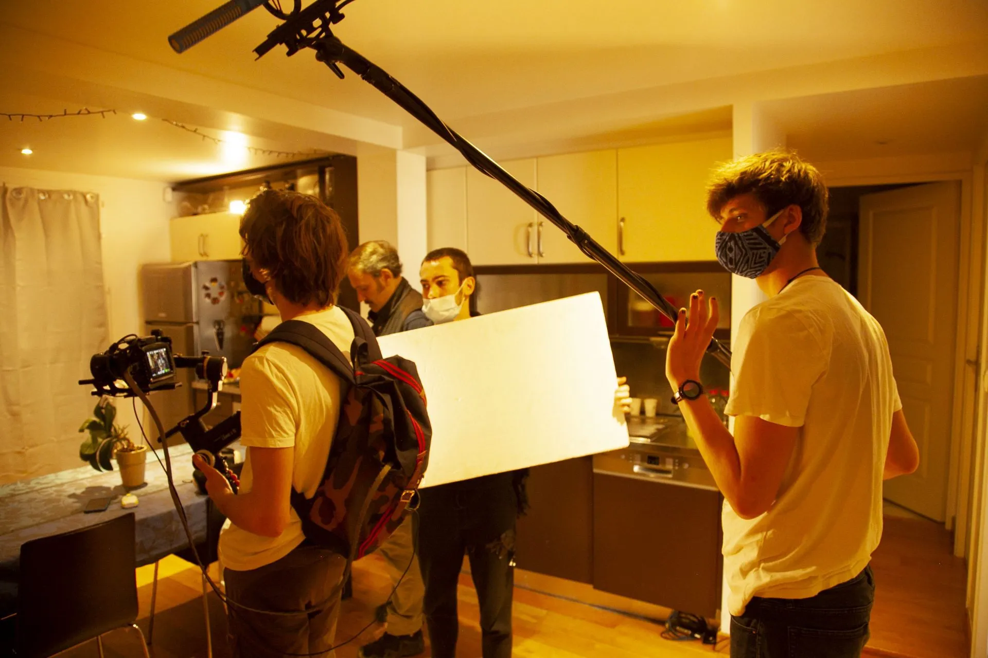 Chef opérateur du son Sound crew with a boom mic on an ESRA student film set